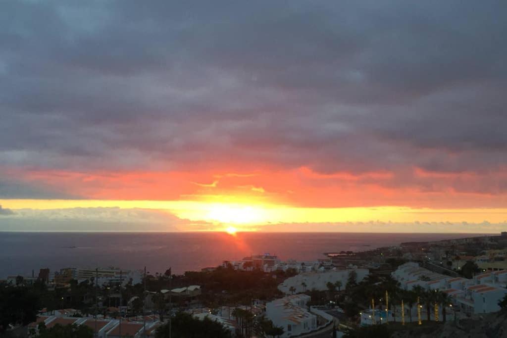 Wonderful View Apartment Costa Adeje  Bagian luar foto
